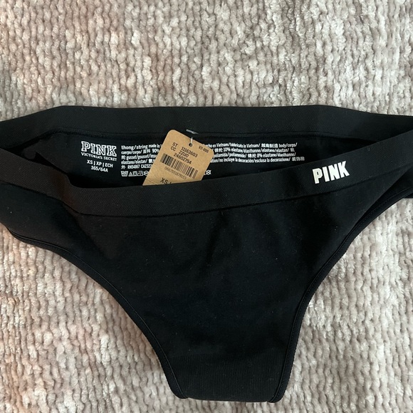 NEW xs VS PINK thongs - Picture 4 of 5